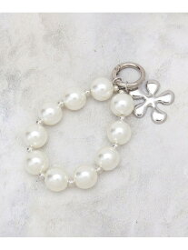 【SALE／30%OFF】フラワーパーツ付きチャーム OPAQUE.CLIP オペークドットクリップ 財布・ポーチ・ケース その他の財布・ポーチ・ケース ホワイト シルバー【RBA_E】[Rakuten Fashion]
