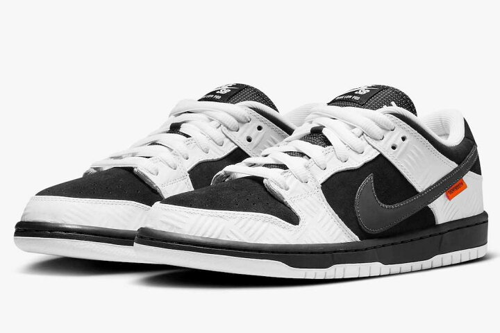 楽天市場】TIGHTBOOTH Nike SB Dunk Low Pro QS Black and White 