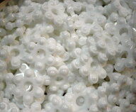 【メール便対応】花はじき200g（白）