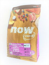 【キャットフード】　ナウフレッシュ（NOW FRESH）　グレインフリー　アダルトキャット　成猫用・全猫種用　1．36kg　ミールフリー　20種類以上の野菜・フルーツ　クランベリー配合　ターキー　小粒・丸粒