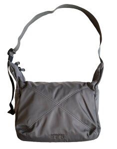 �y���[�J�[3�N�ۏ� �������K�i�zSamsonite RED �T���\�i�C�g ���b�h �V�����_�[�o�b�OM �΂ߊ|�� ���b�Z���W���[�o�b�O �A�[�o���U�b�N Urban Zac Shoulder Bag M �����Y �M�t�g 2026 ���f�B�[�X �ʊw ��