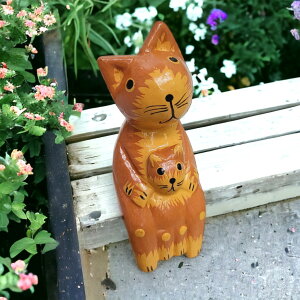 10002791 ネコ 親子の猫 バリ木彫り 木製のネコバリ雑貨 アニマル置物 腰掛けアジアン エスニック アジアンインテリア 卓上サイズ