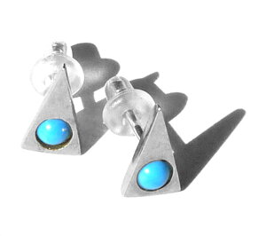 Chibi Jewels `rWGY ^[RCY gCAOsAX OpsAX Turquoise Triangle Stud Earrings E186
