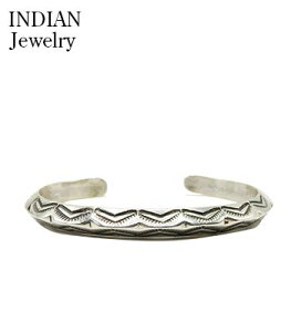 INDIAN JEWELRY ioz|X^v[N|gCAO|Vo[|oOwNavajo Stamped Silver Triangle Bangle Kevin RamonexyAJWElCeBuzIJ-561