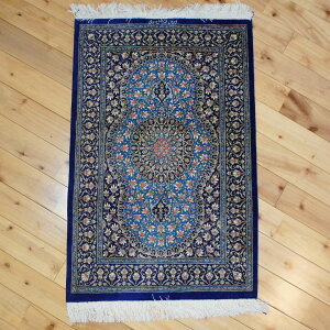 yVO~ y{CYz N VN TBH[ փ}bg ԕ 90x59cm u[ lCr[  DO~ ؂₩   D薧x̍ { i NT13844 yA3z