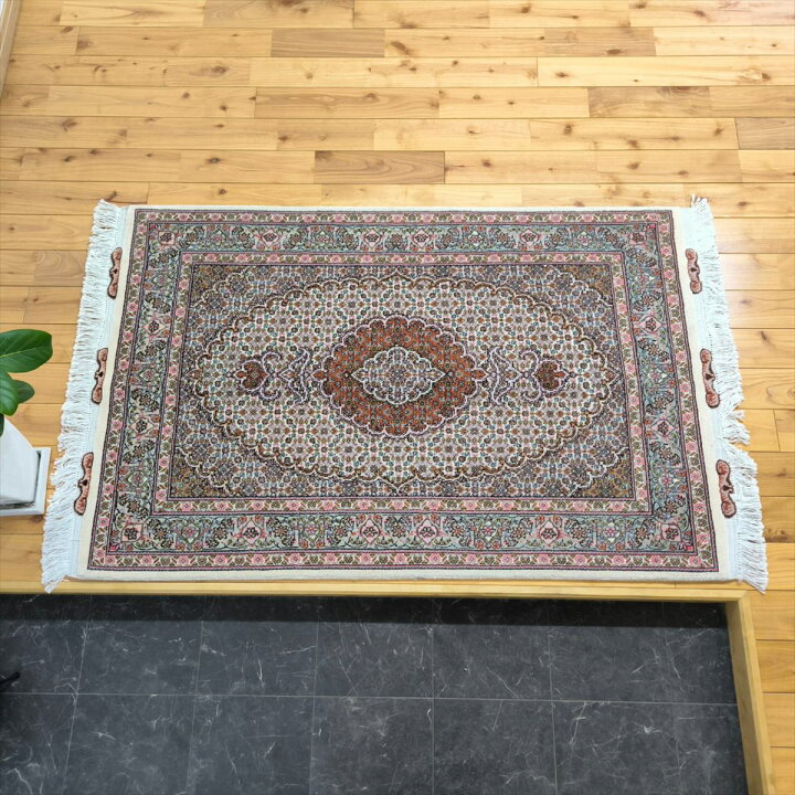 楽天市場】ペルシャ絨毯 【本物イラン産】 タブリーズ産 マヒデザイン 
