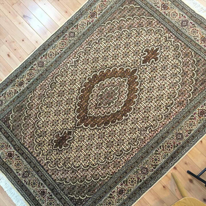 楽天市場】ペルシャ絨毯 【本物イラン産】 タブリーズ産 ベージュ マヒ  