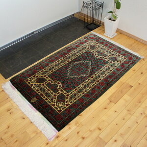 ペルシャ絨毯 【本物イラン産】 131x83cm クム シルク タバタバイ工房 ペルシャじゅうたん 玄関マット ペルシャ 絨毯 じゅうたん 室内 おしゃれ 薔薇 バラ 花柄 ミックス グリーン ゴールド ベ