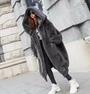 アウター コート ロング丈 長袖 ワイド もこもこ ふわふわ フード付き ファスナー 前開き かわいい 大人可愛い 大人女子 こなれ感 都会的 シンプル カジュアル ラフ 無地 秋 冬 レディース 女