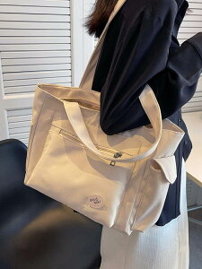 多収納 キャンバス トートバッグ バッグ カバン レディース トート マザーズバッグ 肩がけ 手持ち 大容量 多機能 便利 自立 スクエア 四角 ポケット ファスナー サイドポケット 内部ポケット