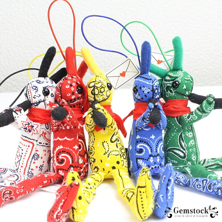 楽天市場 ココペリ人形 R4t社製 バンダナ ココペリ Kokopelli 正規品 ストラップ キーホルダー ペイズリー柄 ロコペリ バッグチャーム スマホやリュック 車内のアクセナリーに幸運のお守り プレゼント ペア 男性 女性 子供 カップル 楽ギフ 包装 安産祈願 子宝祈願