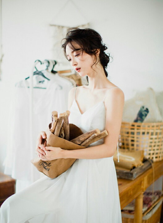 楽天市場 アウトレット品 ウェディングドレス スリット ロング フィッシュテール 大人 海外 リゾート 結婚式 花嫁 2次会 エンパイアドレス 可愛い 代 30代 40代 マタニティ 妊婦ドレス 2次会ウエディングドレスルベリ