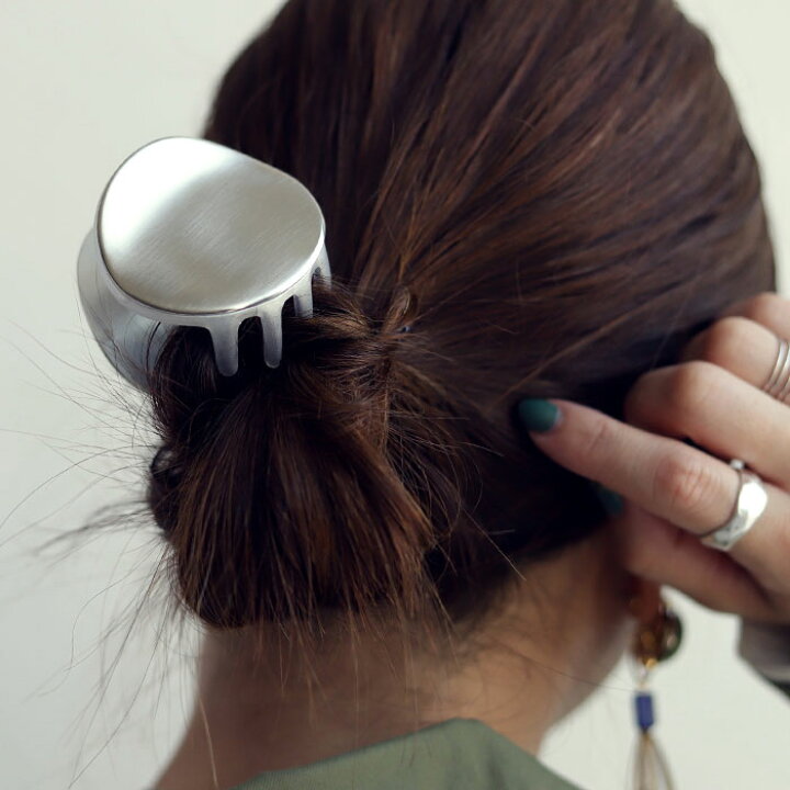 楽天市場 ヘアクリップ アクセサリー ヘアアクセ ヘアアレンジ バレッタ 丸 円 シルバー ゴールド マット デザイン モチーフ シック 大人 レディース おしゃれ パーティー 二次会 プレゼント Antiqcafe アンティカフェ