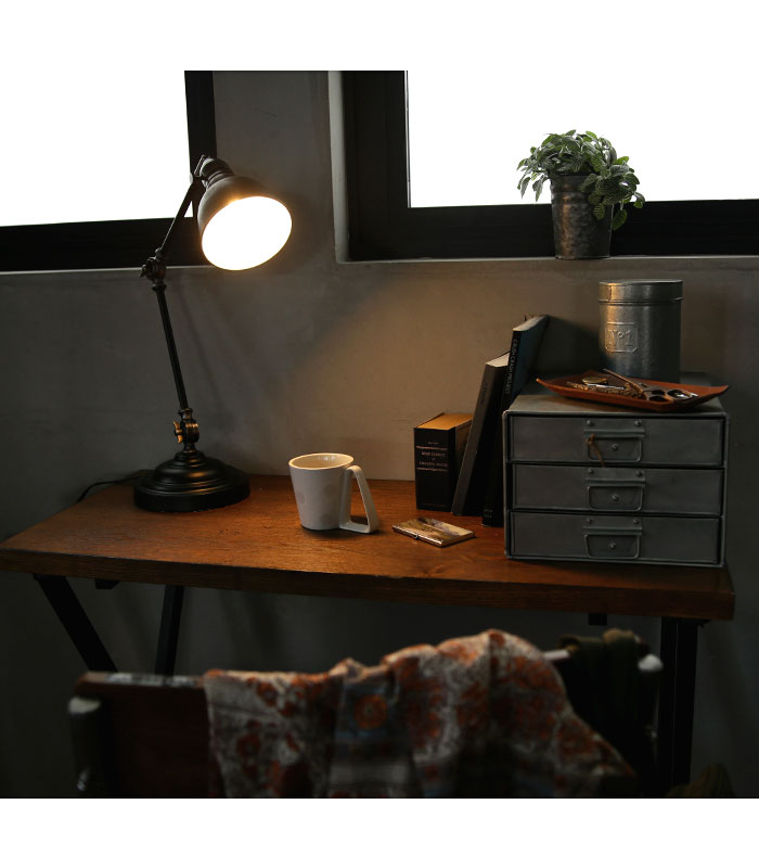 楽天市場】可動式 テーブルランプ 卓上ランプ メタルシェード 照明