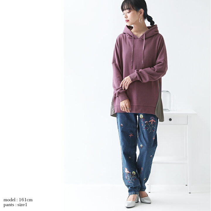 楽天市場 送料無料 数量限定 甘すぎず大人めなデザインが魅力なコーデ2点set 福袋 22 レディース 2点セット 秋冬 フード付き スウェット 長袖 パーカー デニム パンツ ロングパンツ 花柄 返品 交換不可 メール便不可 オシャレウォーカー Osharewalker