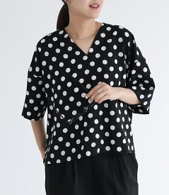 シャツ レディース トップス 半袖シャツ 半袖ブラウス 半袖トップス Vネック ドット柄 水玉柄 レトロ クラシカル シンプル ナチュラル モード キレカジ ガーリー 上品 きれいめ 春 夏 オシャレウォーカー※メール便可※【10】