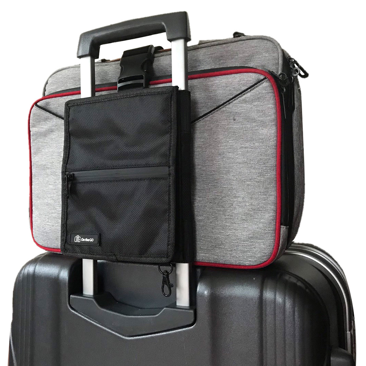 これで移動をもっと快適にしませんか？ On 期間限定送料無料 ブランド品 the GO オンザゴー スーツケースとバッグを固定するベルト付 財布やパスポート収納 旅行便利グッズ オーガナイザー スーツケースに取り付け