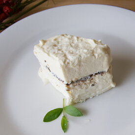 白カビチーズ クレムートリュフ200g フランス産 トリュフ入りチーズ 通年商品 毎週水・金曜日発送