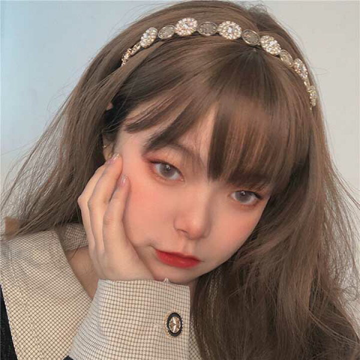 楽天市場 ヘアーアクセサリー カチューシャ リボン付け キラキラ シンプル 人気 流行 気質 百掛け Sweet系 姫系 お嬢様 ヘアバンド ヘッド バンド ヘアピン プレスヘア カジュアル 上品 大人 かわいい おしゃれ フォーマル 二次会 結婚式 お呼ばれ 韓国ファッション One