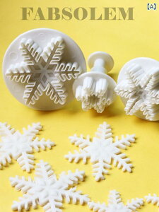 クッキー型 クリスマス 抜き型 フォンダン型 お菓子くり チョコレート ビスケット パイ生地 キッチン 調理器具 デコレーション 家庭 かわいい 雪の結晶 ヒイラギ