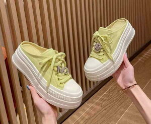 かかし スニーカー レディース 厚 履きやい 身長アップ ハーフ スリッパ 靴 夏 チャーム 疲れにくい カジュアル スポーティ 黄 白 黒