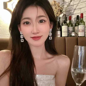 レディース アクセサリー 上品 華やか お金持ち お嬢様 フラッシュ スクエア 925 シルバー ニードル イヤリング ユニーク イヤリング