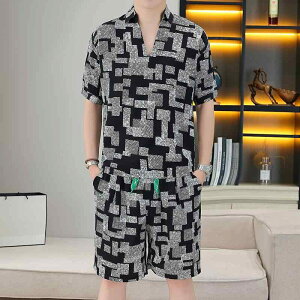 Y pW} [EFA bNX      JWA O \ 傫TCY z[  2_ Zbg