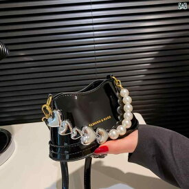 レディース バッグ 普段使い クール ミニ チェーン コイン クロス ボディバッグ 小さめ 携帯電話