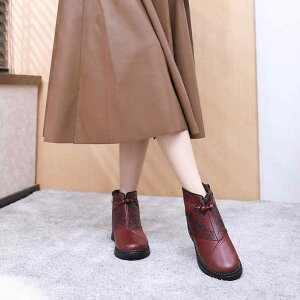 スノーブーツ レディース 中高年 ママ 裏ボア 厚底 合成皮革 防水 防滑 保温 防寒 フラットヒール ラウンドトゥ サイドジップ ミドル丈 カジュアル 日常使い 秋冬 ブラック レッド