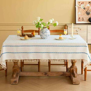 テーブルクロス 長方形 ポリエステル製 白地 青ライン ストライプ柄 刺繍 インスタ映え おしゃれ 北欧風 ダイニング 食卓 センターテーブル マルチカバー 保護 防塵 インテリア 飾り