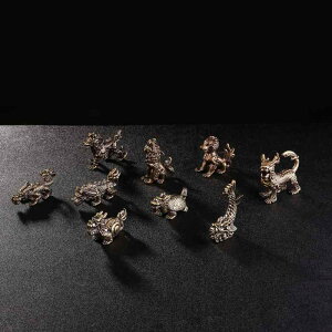 置物 龍の九子 真鍮製 オブジェ 無垢 中国伝統工芸 鋳造品 オフィス デスク 卓上飾り 風水 縁起物 開運 金運 高級感 重厚感 インテリア 新築祝い 記念品