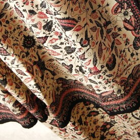 インドネシア マドゥラ島バティック（腰巻き） 飾り布 植物 ろうけつ染め 更紗 プレゼント アジアン クリスマス エスニック コットン（綿） インテリア