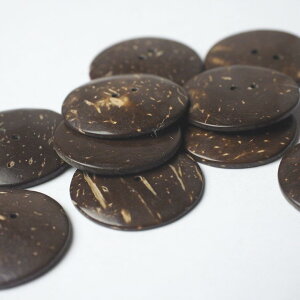 インド 手彫りボタン10個セット 丸 ココナッツ 茶色 二つ穴 プレゼント アジアン クリスマス ハンドメイド 手作り エスニック ネコポスOK ナチュラル素材