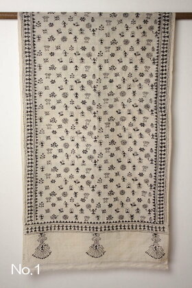 インドウエストベンガル州の手刺繍シルクストール