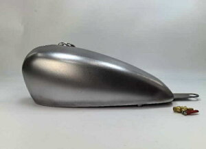 T-189 ���}�n�@YAMAHA SR400&SR500�@�J�X�^���^���N�@�i���[�@�X�|�X�^�[�@�L���u���^�[�d�l�@�C���W�F�N�V�����d�l�@�{���g�I�� �@�^���N����H�[