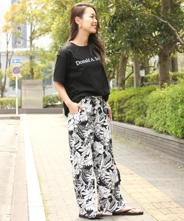 楽天市場 さらてろボタニカル柄ワイドパンツ レディース ボトムス 春 夏 ガウチョ ポケット ストレッチ 伸縮性 ゆったり 薄手 カジュアル リゾート 部屋着 ルームウェア リラックス 軽い イージーパンツ 花柄 リーフ Real Style リアルスタイル