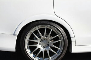 GARAGE VARY VALIANT ローダウンフェンダートリム ホンダ ステップワゴン スパーダ RK5/RK6/RK7用 (3-5118)【エアロ】ガレージベリー ヴァリアント