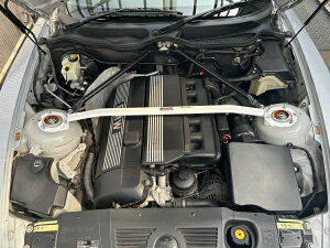 �y�G���g���[�Ń|�C���g10�{�zUltra Racing �t�����g�^���[�o�[BMW Z4 E85 BT25/BT30/BU25/BU30/DU30�p (TW2-4167)�y�⋭�p�[�c�z�y�����ԃp�[�c�z�E���g�����[�V���O Front Tower Bar