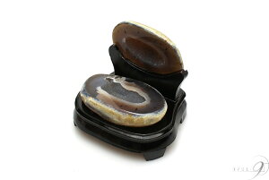 トレジャーメノウ 約1115g 朱砂 【メール便不可】【台座付き】天然石 パーワーストーン 効果 意味 種類