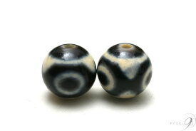 【老玉髄天珠　黒　虎牙三眼天珠　約8mm玉】【メール便可】1個売り　ばら売り