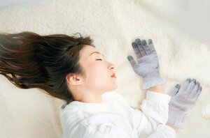 潤い 寝ている間 ハンドケア ハンドケア おやすみ手袋 日本製 タッチパネル対応 保湿 スマホ おやすみグローブ 手袋 ニット ナイト 睡眠 就寝用手袋 レディース 女性 婦人 防寒 乾燥 保湿 手