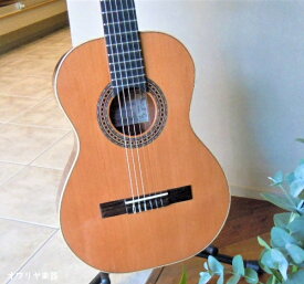 ショートスケールクラシックギター570mm シダー単板・エボニー指板 スペイン製 小型ギター 専用ハードケースセット