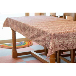 Laura's Beau �E�B���A�������X �p���� �R�b�g���e�[�u���N���X �����` 132 x 228cm �u���U�[���r�b�g���b�h Brother Rabbit Red LBTBCCTR22814