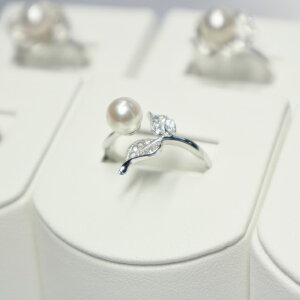 日本産本真珠使用 アコヤ真珠デザインリング(5.5mm珠)【真珠 本真珠 あこや真珠 アコヤパール パール リング 指輪 デザインリング リーフ レディース ジルコニア カジュアル シンプル おし