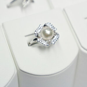 日本産本真珠使用 アコヤ真珠デザインリング(7.5mm珠)【真珠 本真珠 あこや真珠 アコヤパール パール リング 指輪 デザインリング リーフ レディース ジルコニア カジュアル シンプル おし