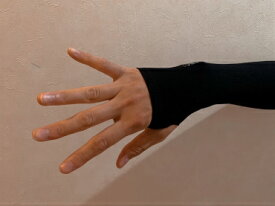 熱中症　日よけアームカバー UVカット手袋 涼しい　紫外線対策　冷感　軽量【黒色】