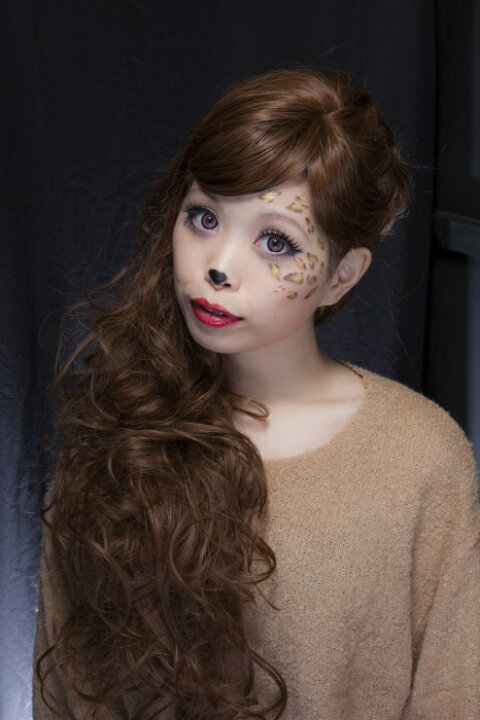 楽天市場 4点までメール便も可能 ハロウィン コスプレ リアルメークパレット パンサー メイクアップ 化粧 フェイスペイント アニマル 動物 なりきり ハロウィン イベント パーティー仮装 Hb パーティグッズ クラッカーカネコ