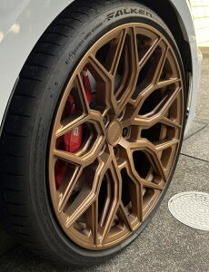 VOSSEN@uYS[h@F@13ml@^b`y@^b`Abv@yCg@ zC[  LY B h Mt F LYB DIY h