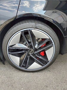 AEfB[@E-TRON@F@̃O[@13ml@^b`y@^b`Abv@  zC[  LY B h Mt F LYB DIY h