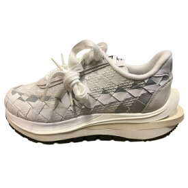 NIKE × sacai × Jean Paul Gaultier /ナイキ サカイ ジャン ポール ゴルチェWoven VaporWaffle "White" /ウーブン ヴェイパーワッフル グリーンガスト【DR5209-100】 2023 正規品 新古品【中古】